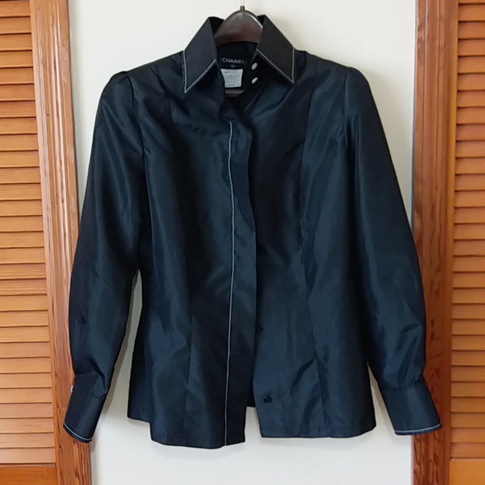 CHANEL NWOT Super Gorgeous Authentic Blouse Medium